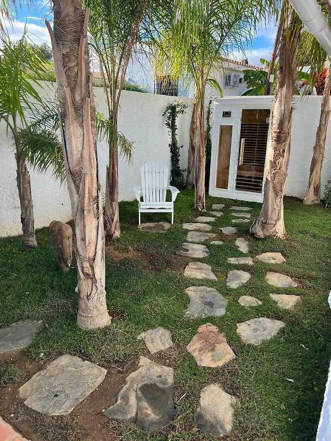 Romantic White Villa -Private Pool Nerja 0*,