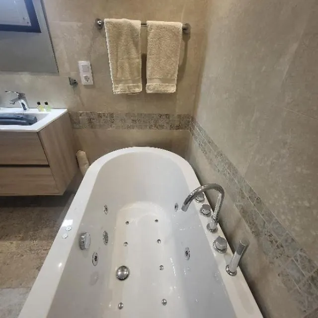Romantic White Villa -Private Pool Nerja Spain
